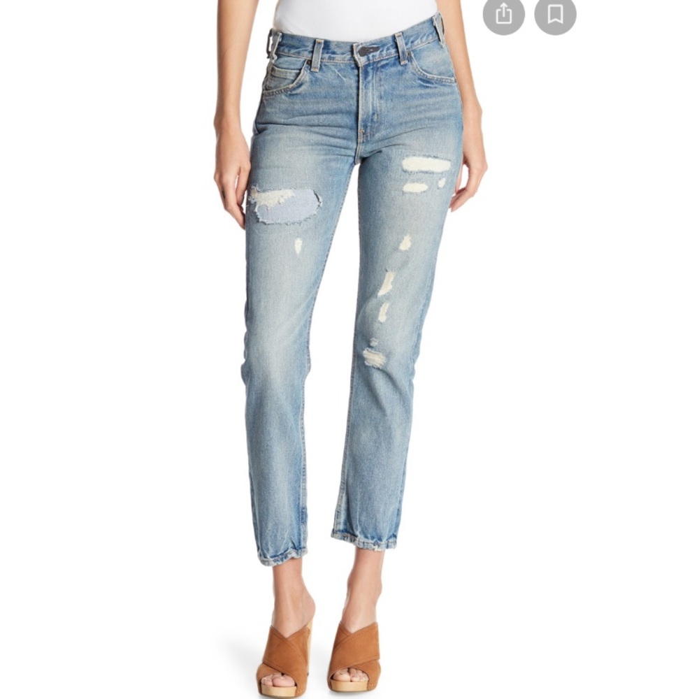 LEVI’S high waisted 505 cropped jeans